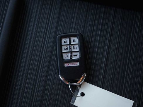 Used 2024 Honda Odyssey EX-L image 29