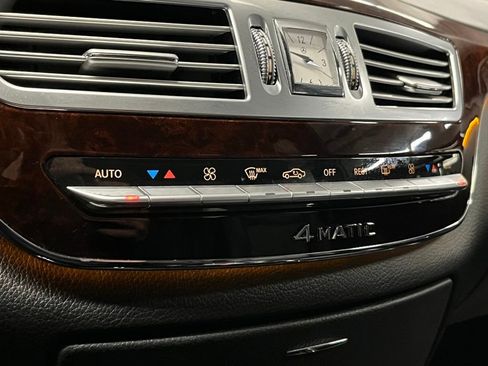 Used 2012 Mercedes-Benz S 550 4MATIC image 10