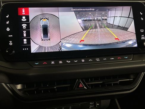 Used 2024 Dodge Charger R/T w/ Plus Group image 19