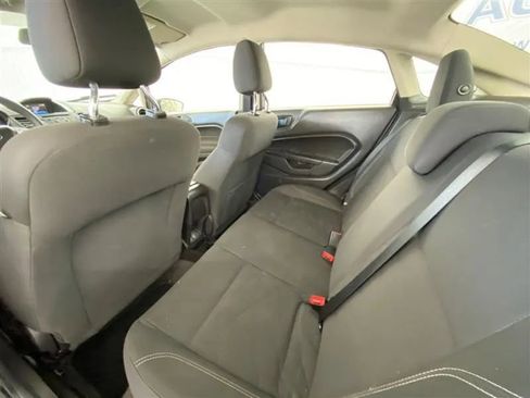 Used 2019 Ford Fiesta SE image 12