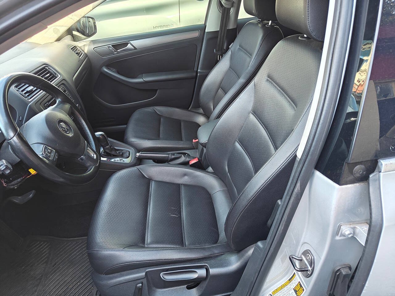 Used 2014 Volkswagen Jetta TDI FWD image 8