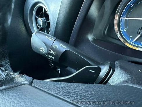 Used 2019 Toyota Corolla SE image 21