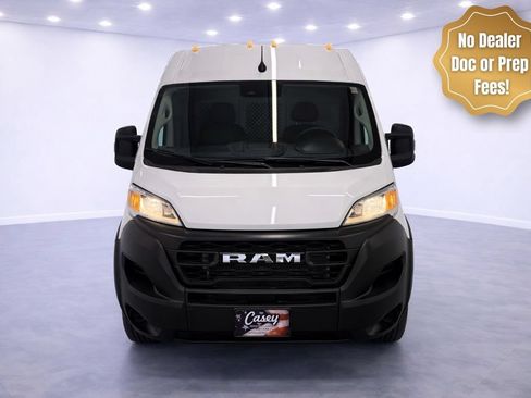 Used 2025 RAM ProMaster 2500 FWD image 2