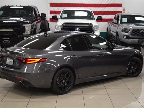 Used 2021 Alfa Romeo Giulia Sprint w/ Nero Edizione image 22