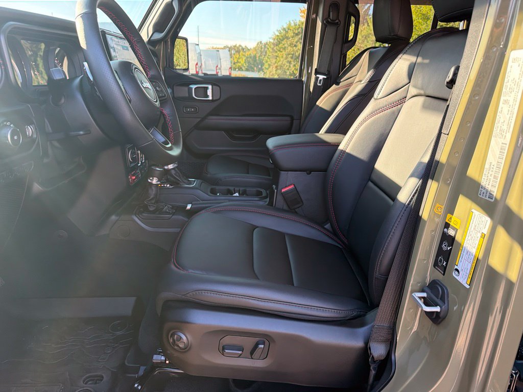Used 2026 Jeep Wrangler Unlimited Rubicon 392 w/ Quick Order Package 27X Moab AWD/4WD image 9