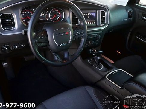 Used 2022 Dodge Charger SXT image 11