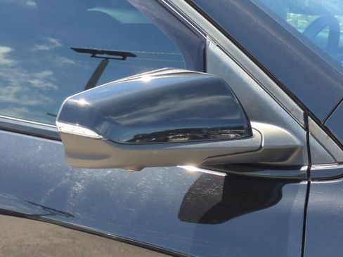 Used 2022 Chevrolet Equinox RS w/ RS Leather Package FWD image 12
