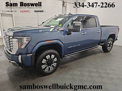 New 2026 GMC Sierra 2500 Denali w/ Denali Reserve Package AWD/4WD image 4