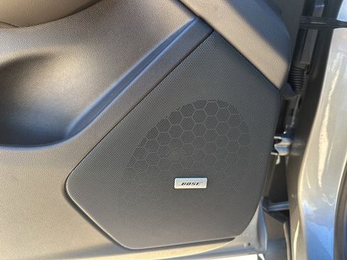 Certified 2025 Cadillac XT5 Sportv image 16