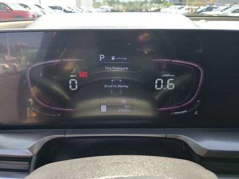 Used 2024 Kia Telluride S w/ S Sunroof Package FWD image 35