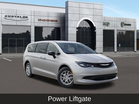New 2026 Chrysler Voyager LX image 5
