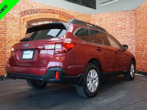 Used 2019 Subaru Outback 2.5i Premium image 7