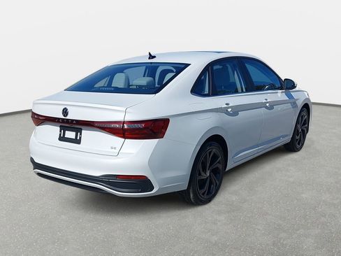 New 2026 Volkswagen Jetta SE FWD image 5