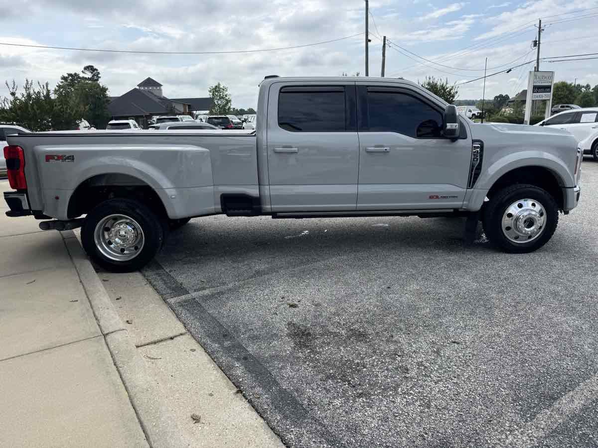Used 2026 Ford F450 Lariat w/ Lariat Ultimate Package AWD/4WD image 5