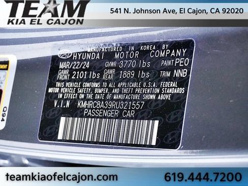 Used 2024 Hyundai Venue Limited FWD image 34