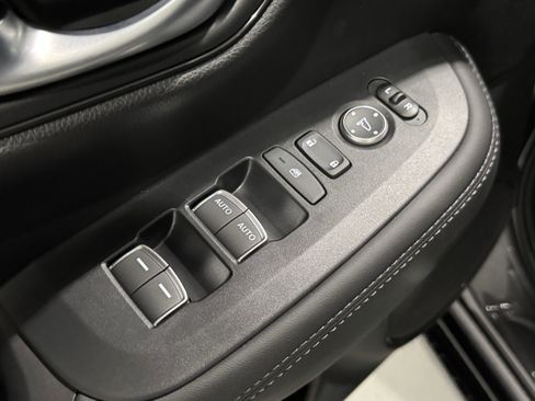 New 2026 Honda HR-V EX-L image 23