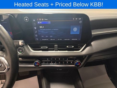 Used 2025 Chevrolet Equinox LT w/ Convenience Package II FWD image 11