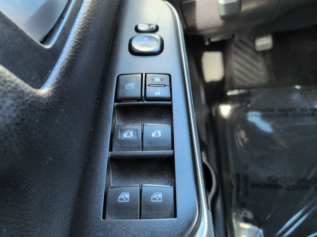 Used 2017 Toyota Camry SE FWD image 21