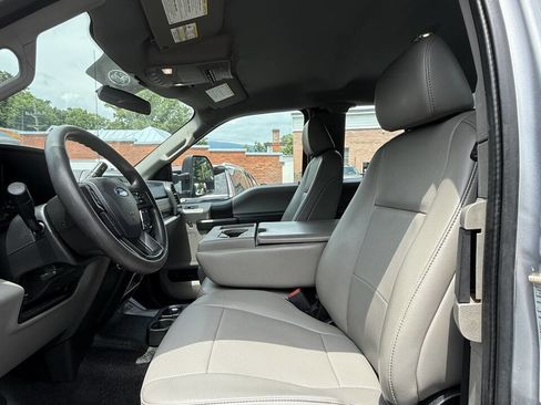 Used 2020 Ford F350 XL w/ Power Equipment Group image 5