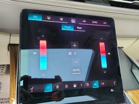 Used 2025 Cadillac Escalade Sport Platinum w/ LPO, Floor Liner Package image 55