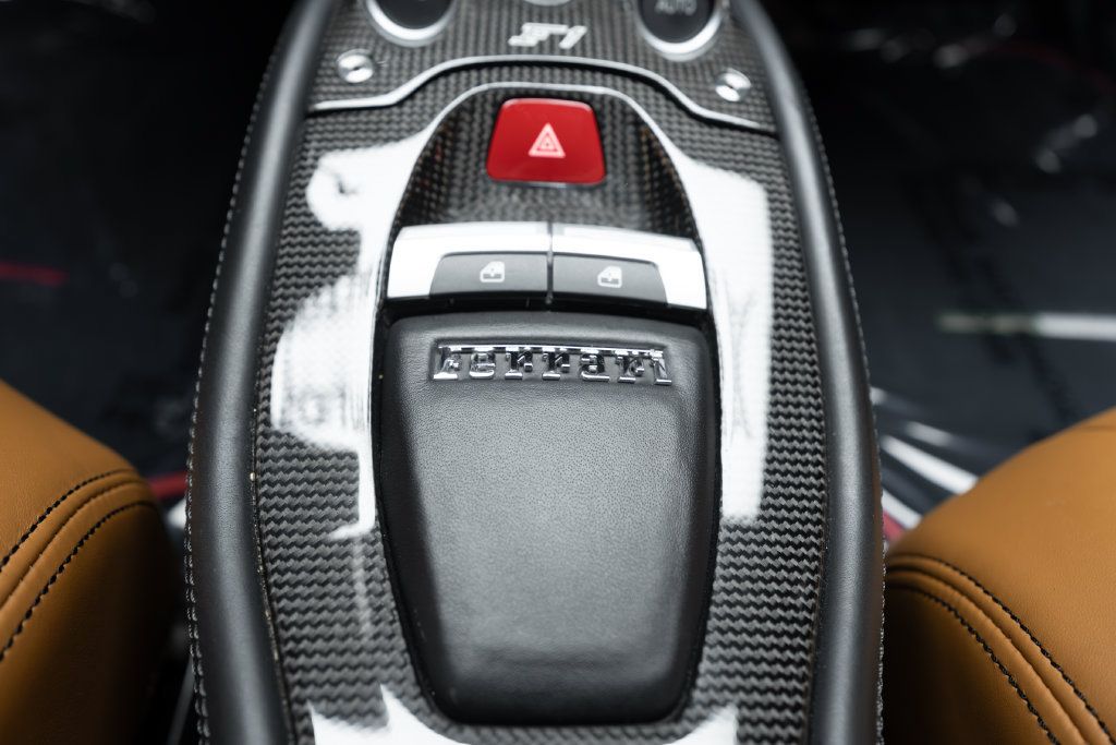Used 2015 Ferrari 458 Italia Coupe RWD image 48