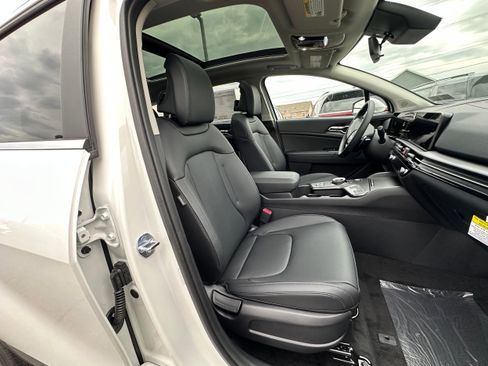 New 2026 Kia Sportage EX AWD/4WD image 22
