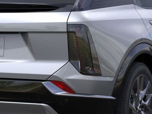 New 2027 Cadillac Optiq Luxury RWD image 11