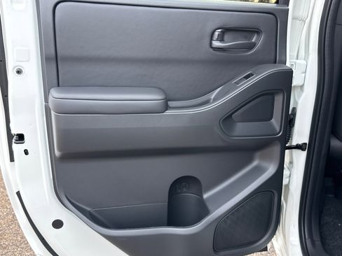 New 2026 Nissan Frontier SV w/ SV Convenience Package image 21