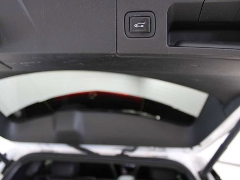 Certified 2023 Cadillac XT5 Premium Luxury image 9