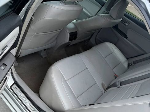 Used 2016 Toyota Camry XLE w/ Moonroof Package FWD image 7