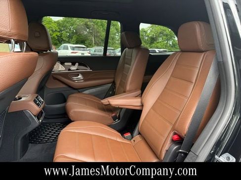 New 2026 Mercedes-Benz GLS 450 4MATIC image 18
