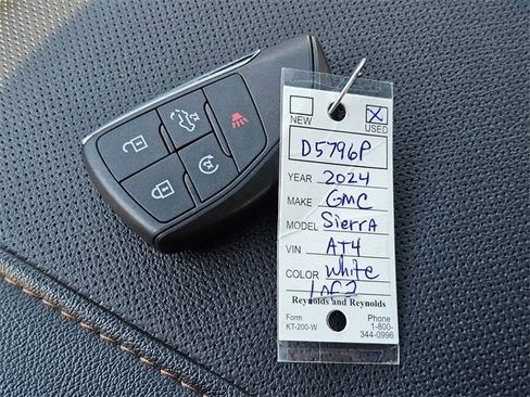 Used 2024 GMC Sierra 1500 AT4 w/ Technology Package image 35