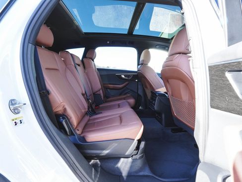 Used 2023 Audi Q7 3.0T Premium w/ Convenience Package image 35