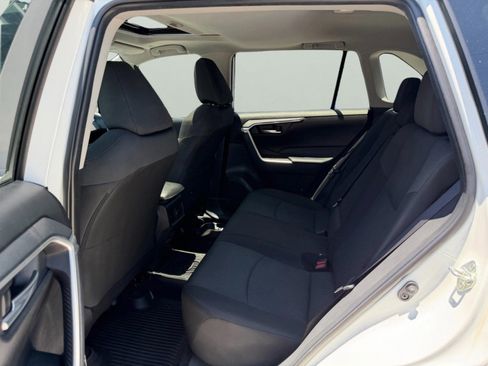 Used 2024 Toyota RAV4 XLE w/ Convenience Package FWD image 32