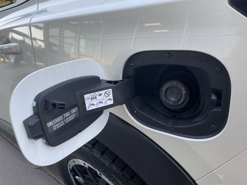 Used 2024 Nissan Pathfinder Rock Creek image 53