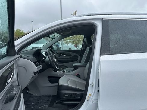 Used 2023 GMC Terrain SLT w/ Tech Package AWD/4WD image 21