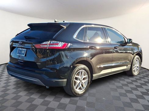 Used 2024 Ford Edge SEL image 6