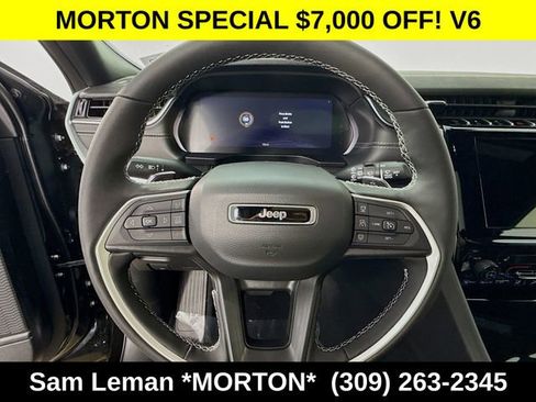 New 2025 Jeep Grand Cherokee Laredo X w/ Luxury Tech Group I AWD/4WD image 11