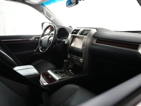 Used 2018 Lexus GX 460 Premium image 60