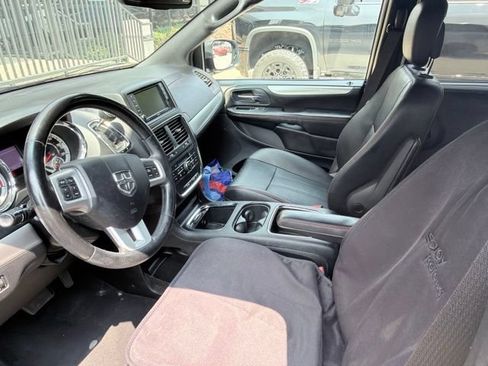 Used 2020 Dodge Grand Caravan GT FWD image 6