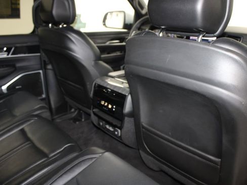 Used 2022 Jeep Wagoneer Series II image 34