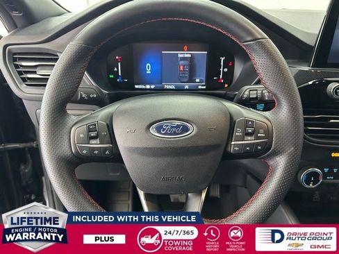 Used 2025 Ford Escape ST-Line image 17