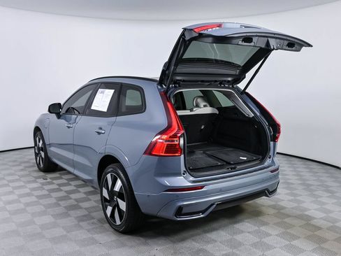 Used 2024 Volvo XC60 T8 Plus w/ Protection Package Premier AWD/4WD image 33