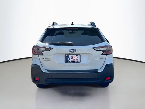 Used 2024 Subaru Outback Premium image 6