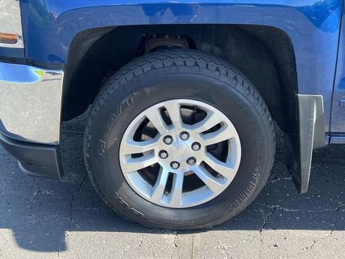 Used 2019 Chevrolet Silverado 1500 LT w/ All Star Edition AWD/4WD image 10
