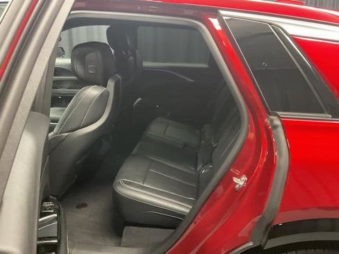 Used 2024 Cadillac Lyriq Luxury image 11