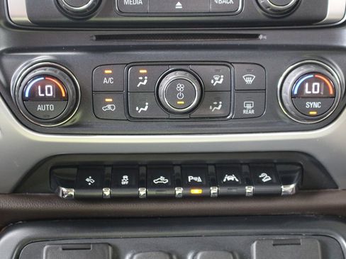 Used 2017 GMC Sierra 1500 SLT image 26