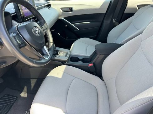 Used 2026 Toyota Corolla Cross LE w/ Moonroof Package FWD image 11