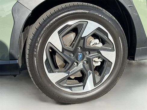 Used 2024 Subaru Crosstrek 2.5i Limited w/ Crosstrek Mirror Package image 32