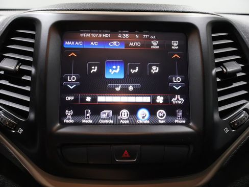 Used 2014 Jeep Cherokee Limited w/ Trailer Tow Group AWD/4WD image 31